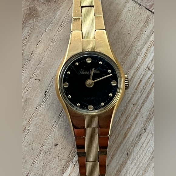 Pierre Vallee Gold Plated Vintage Ladies Watch Black Dial Gold Plated Bracelet main image 7